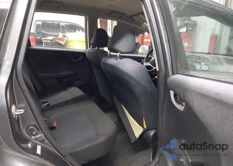 2013 Honda Fit Sport z USA, uszkodzony, nr VIN JHMGE8H51DC001448